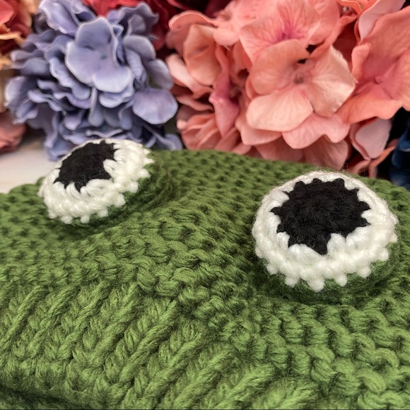 Green Frog Knit Beanie with Long Tassel Ties - Picture 10 of 16